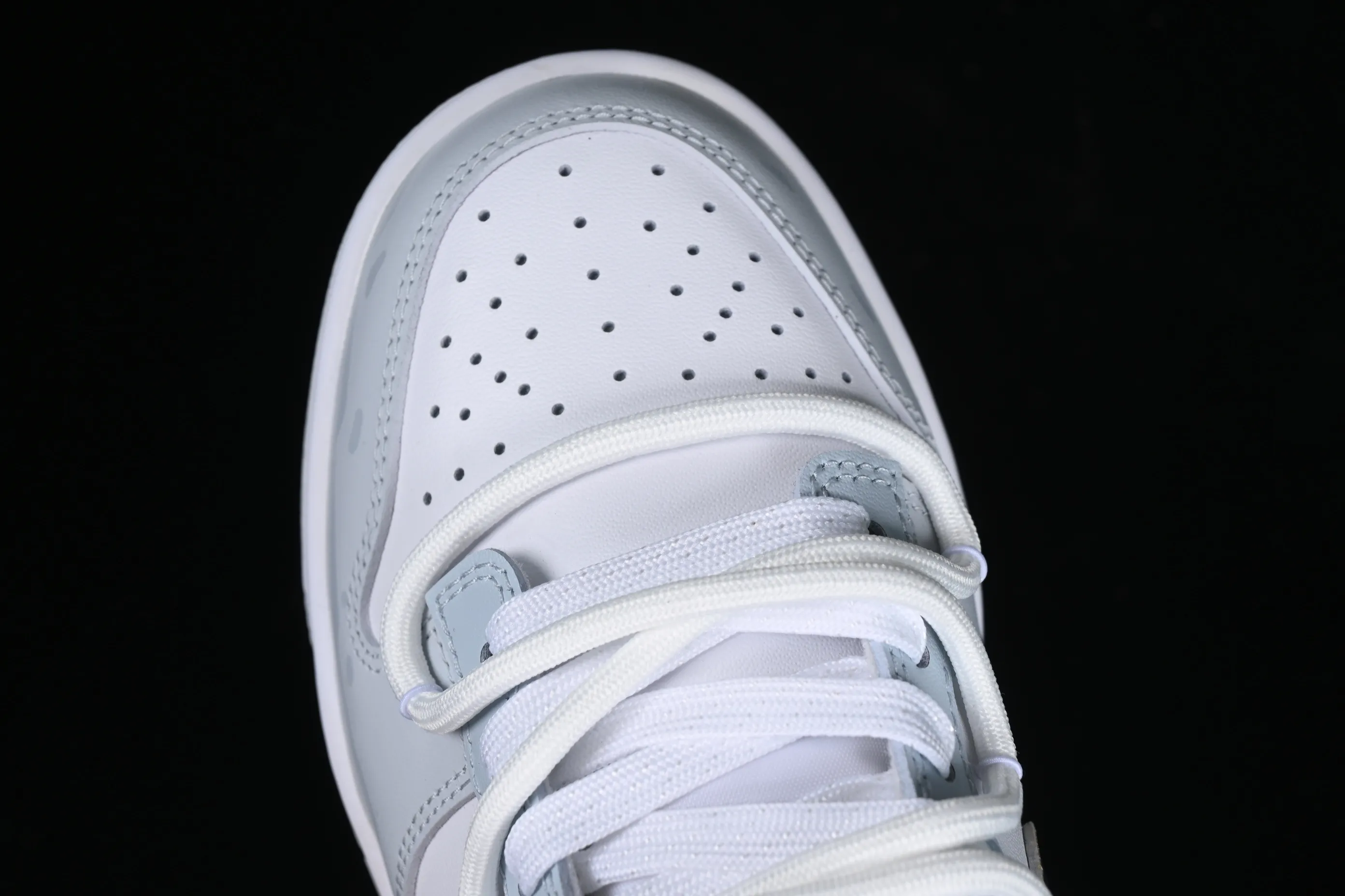 All categories Nk SB Dunk series Nk SB Dunk Low low-top sneakers Nk Dunk Low Retro light gray blue silver SB strap low-top casual sneakers HF0730-160